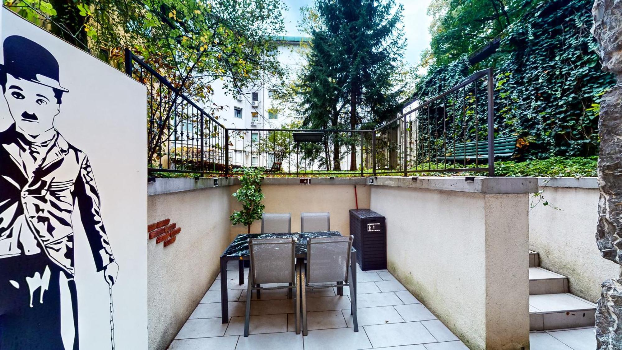 Chaplin Apartment - Free Garage Parking 卢布尔雅那 外观 照片